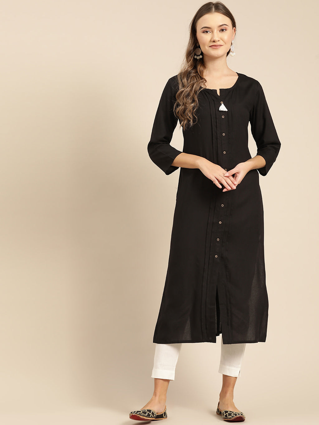 Women Black Solid Straight Kurta