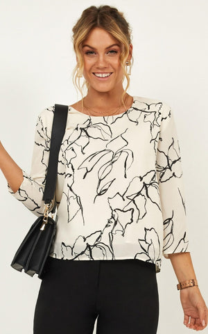 Stem Top In White Floral
